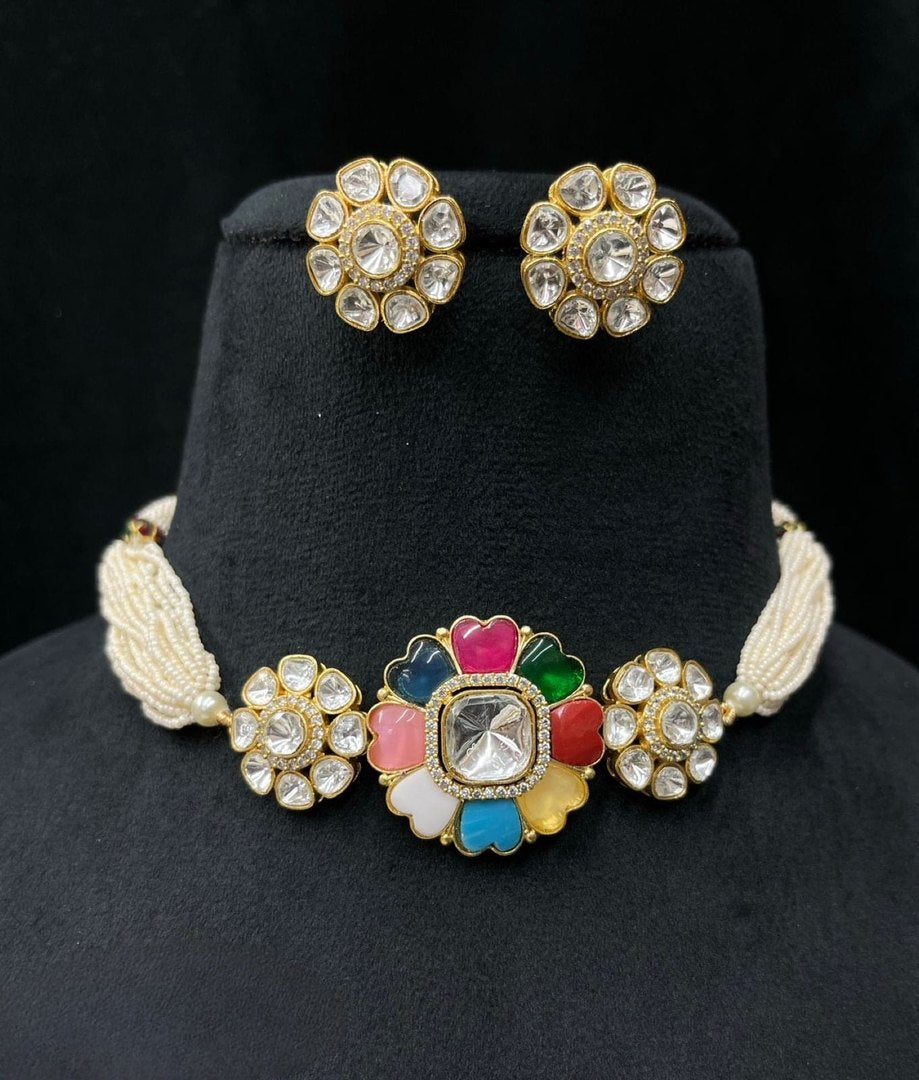 Niyati choker With earrings