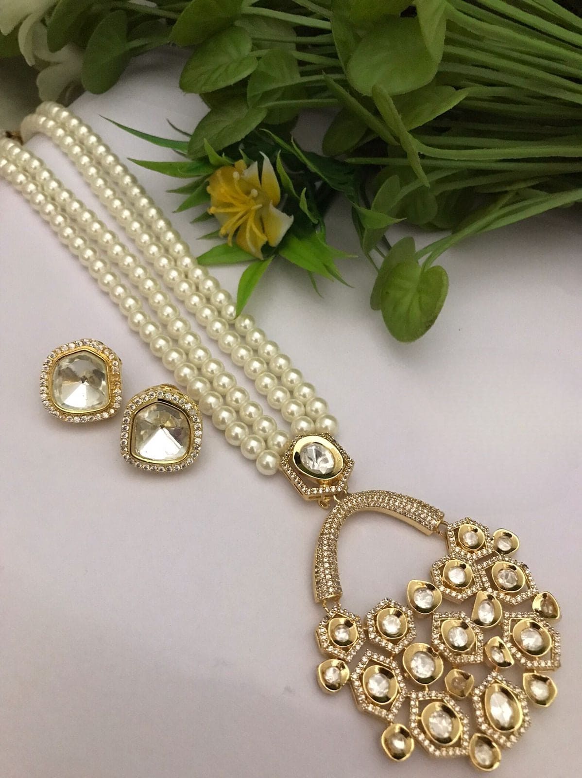 Aima kundan set