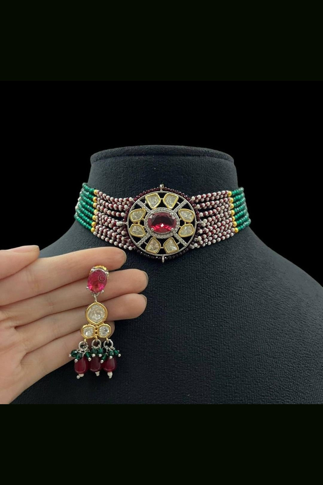 Ishanvi polki choker Set