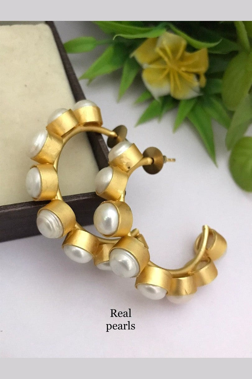 Zooni real pearl fusion hoops