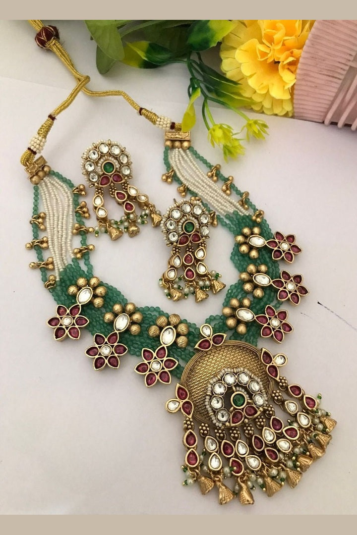 Mrunal polki kundan sets