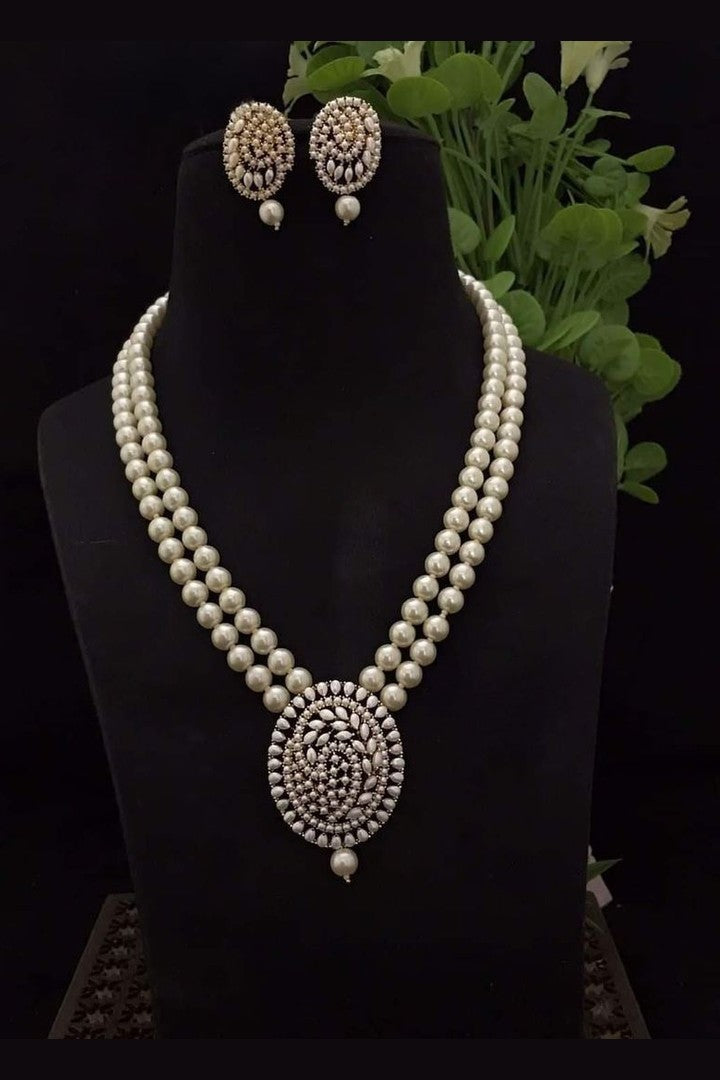 Bhuvi real pearl set