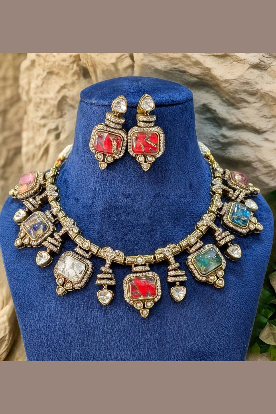 Abhitha natural stone kundan set