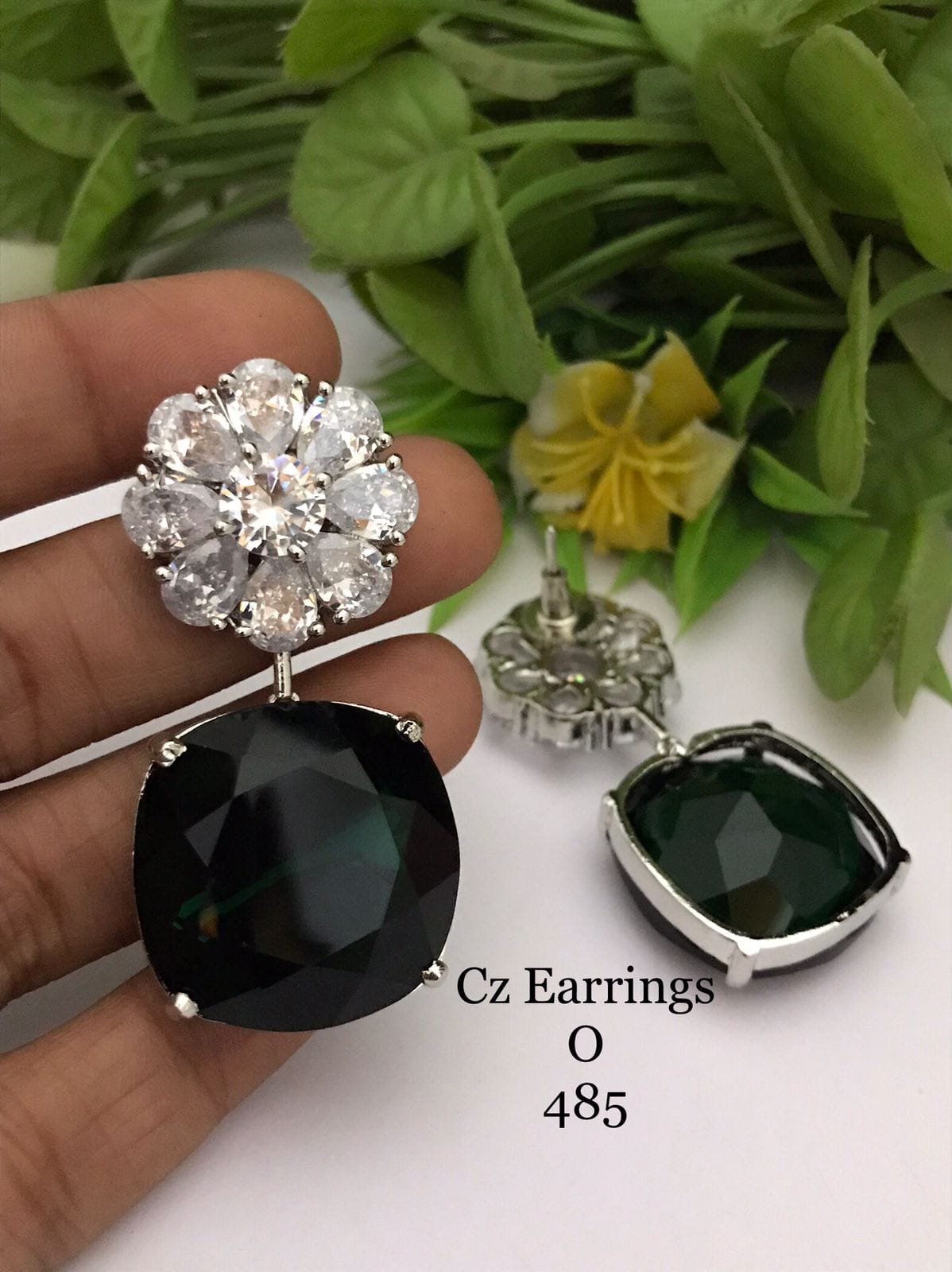 Kainat earrings