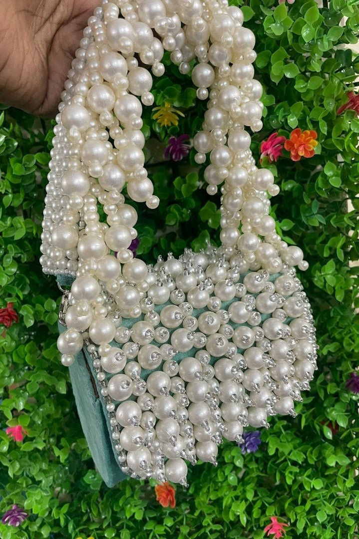 Pearl clutch