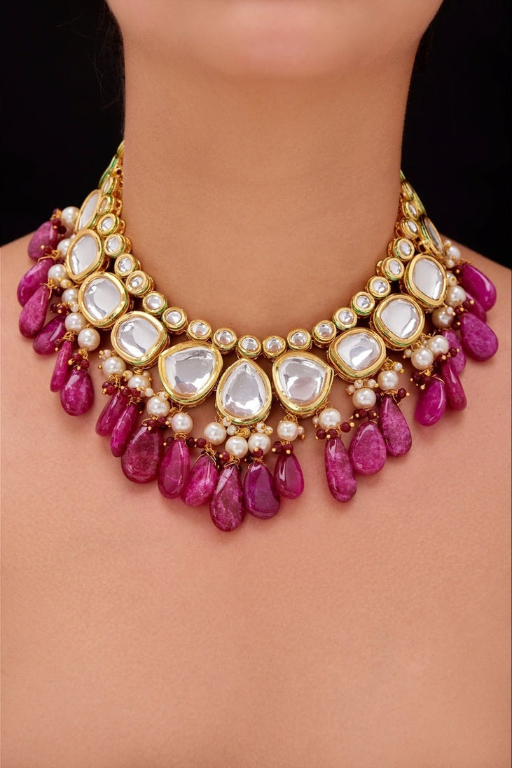 Ashvika kundan set