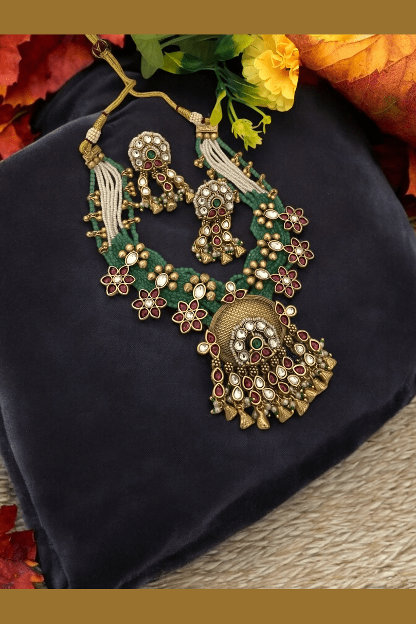 Mrunal polki kundan sets