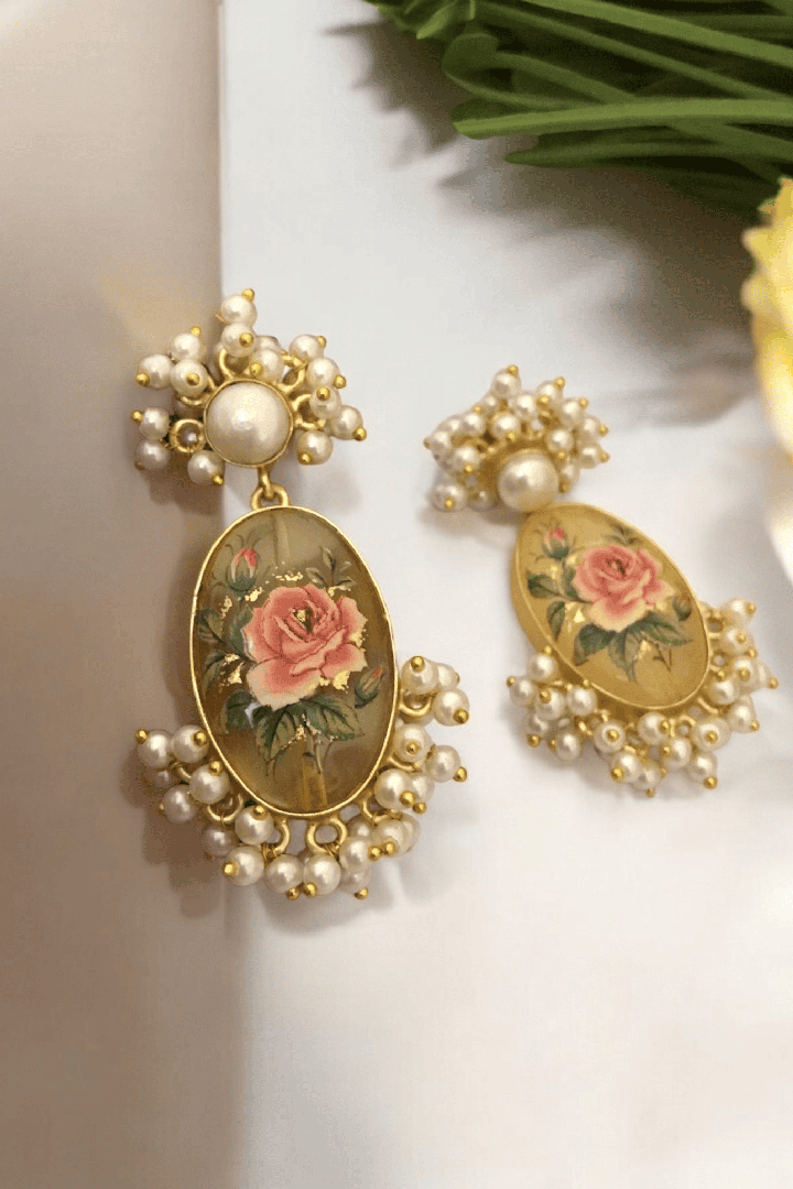 Azalea real pearl earrings