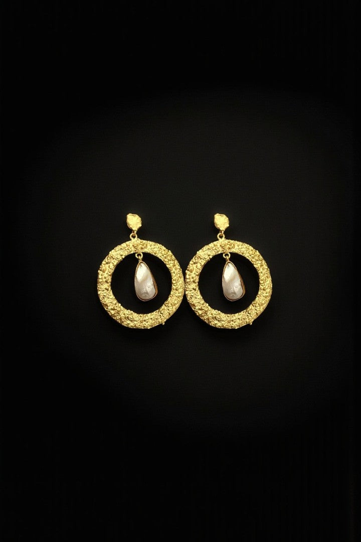 Real pearl Julia Hoops