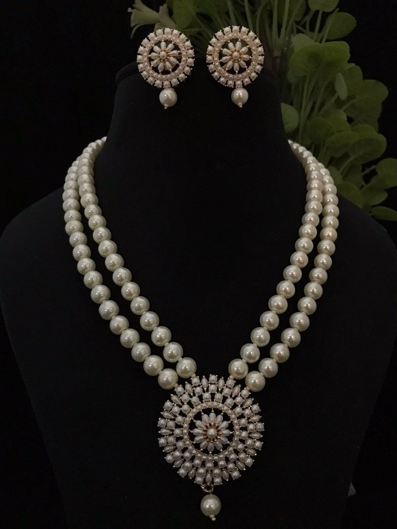 Bindiya real pearl set
