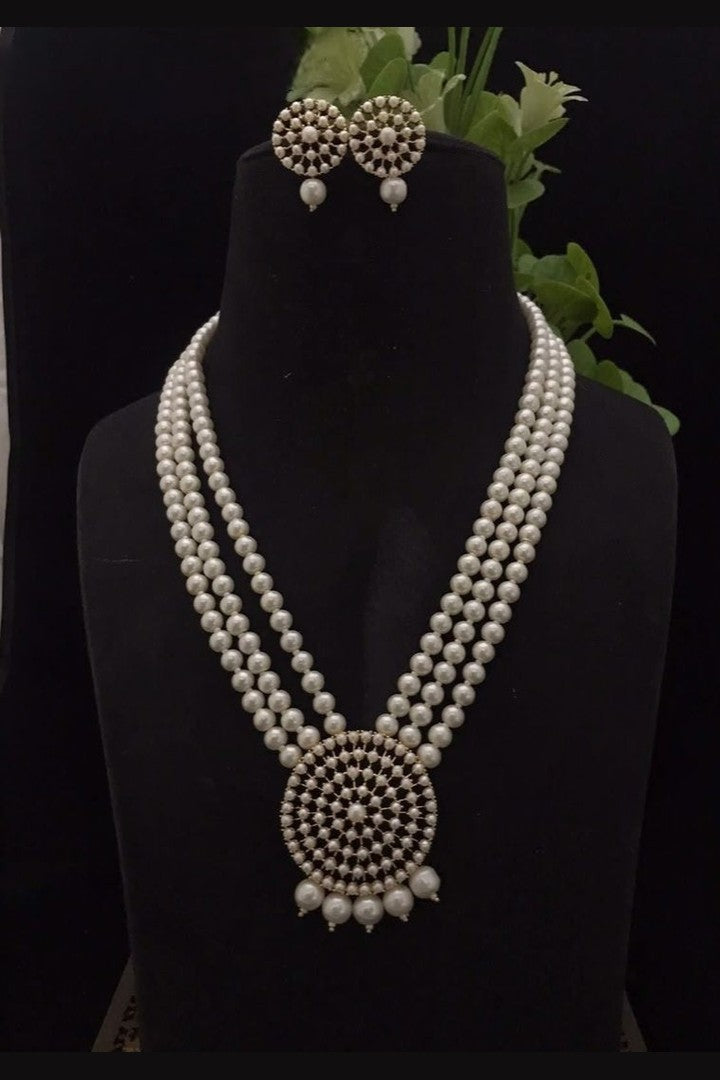 Divija Real Pearl Set