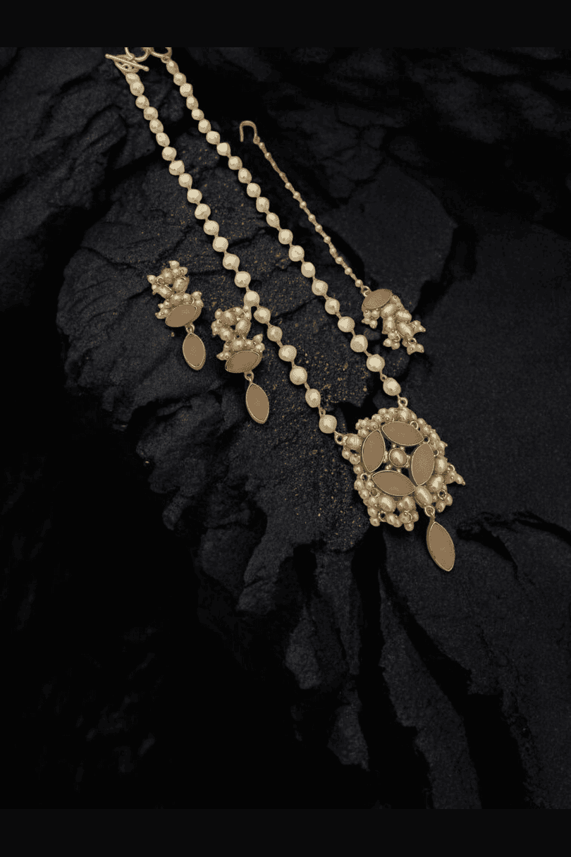 Nainika real pearl combo set