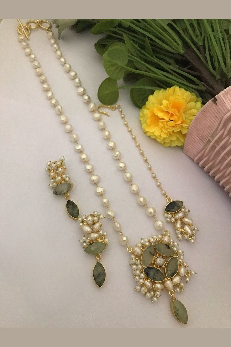 Kaarvi real pearl combo set