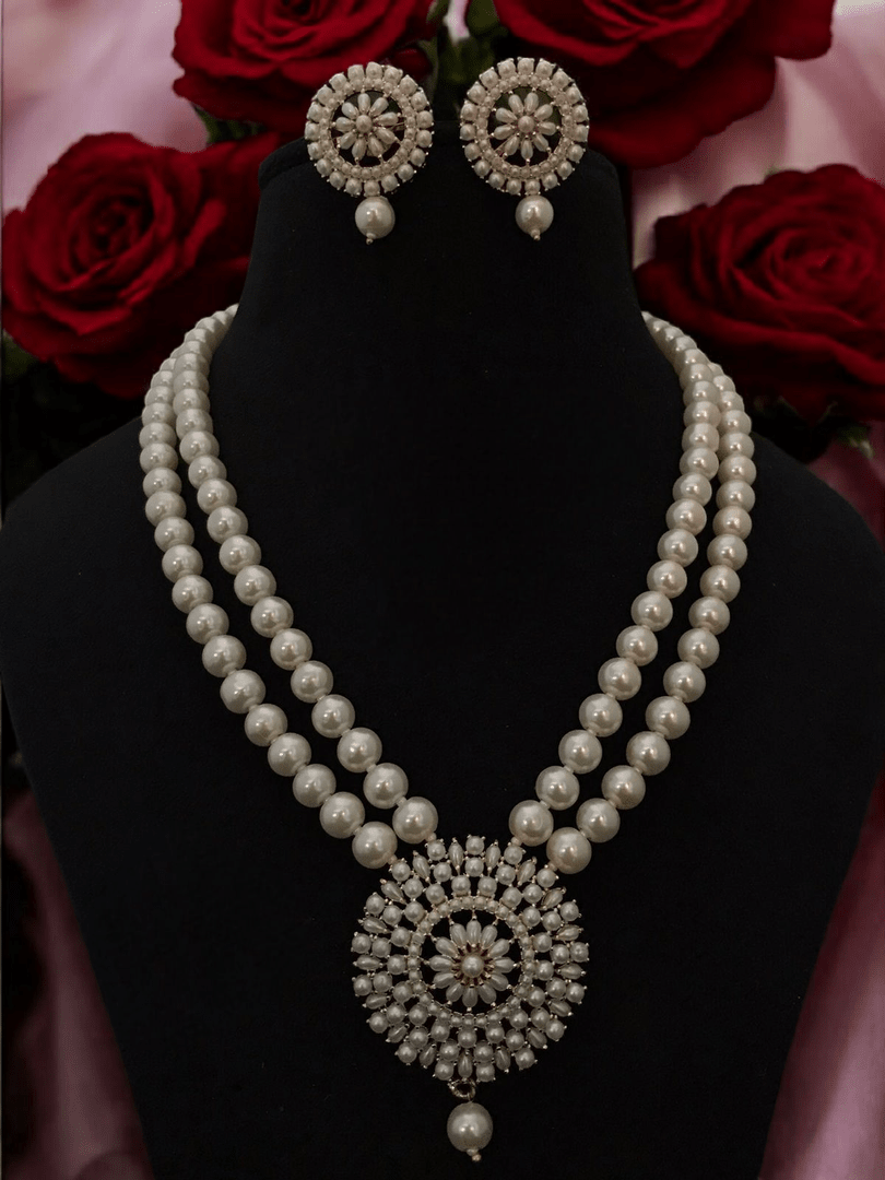 Bindiya real pearl set