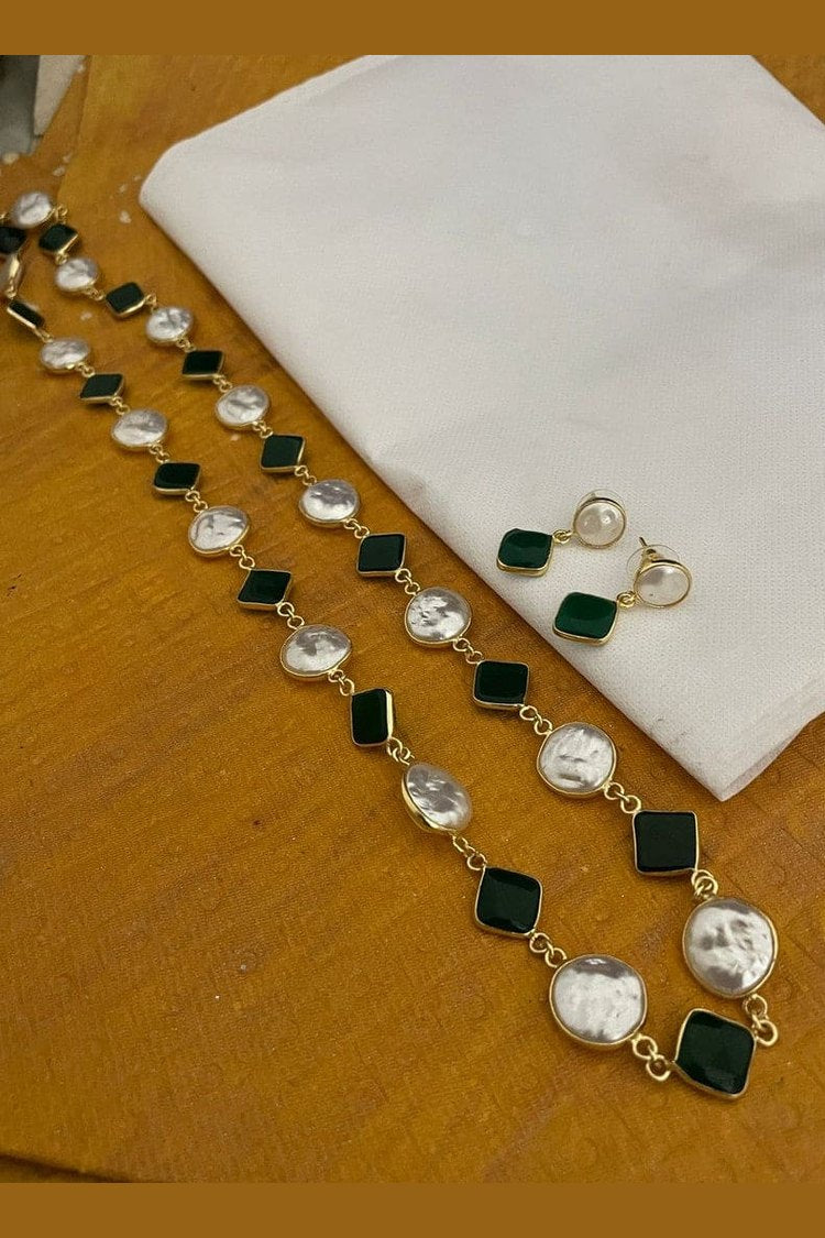 Yashodhra baroque pearl mala set