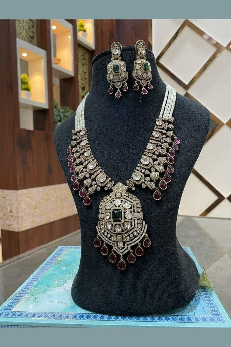 Jagravi polki kundan set