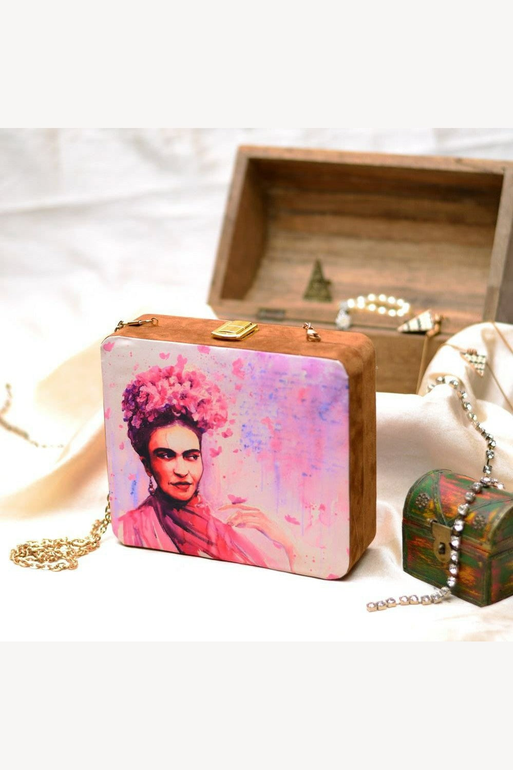 Diva clutch - Aganya kreation
