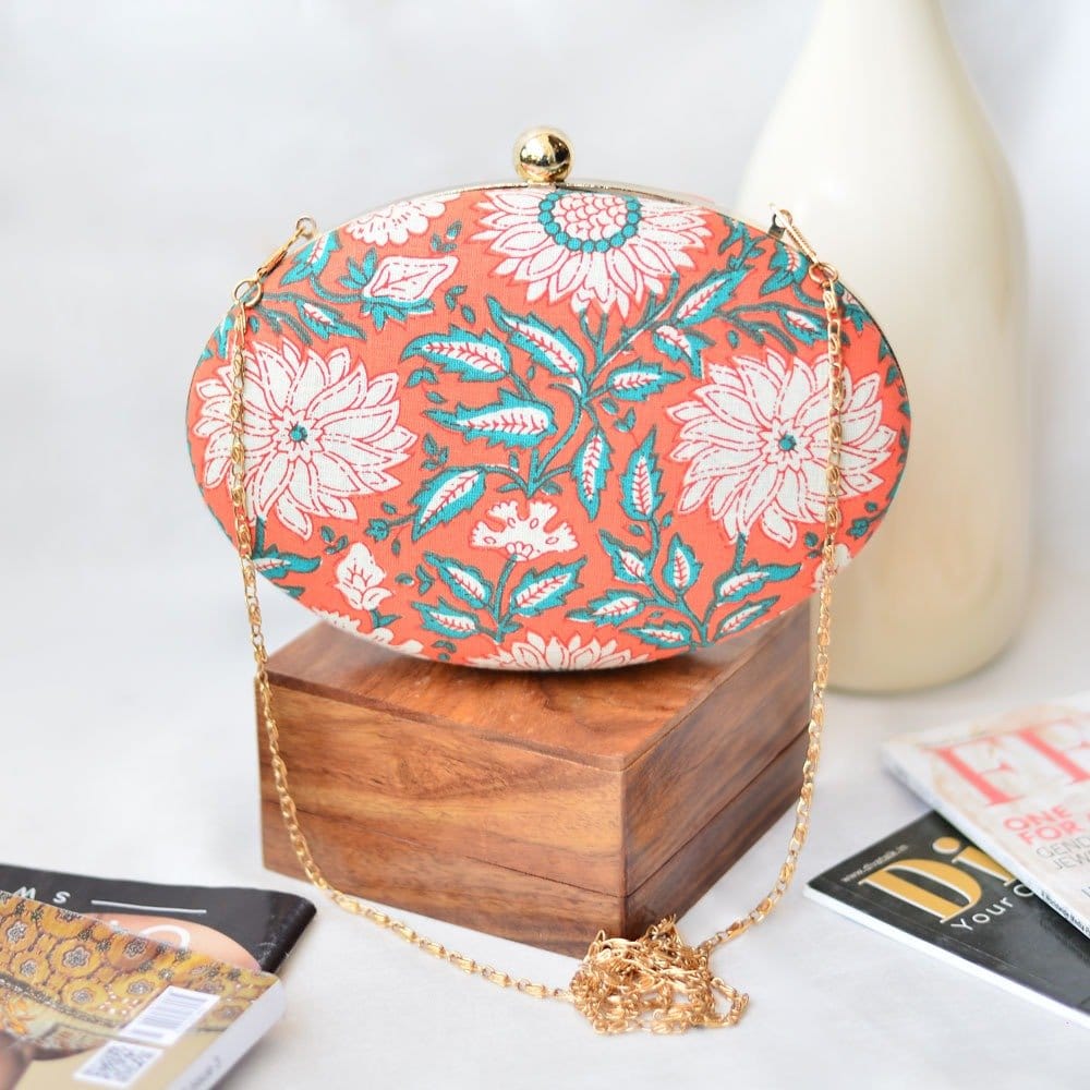 Vaani clutch - Aganya kreation