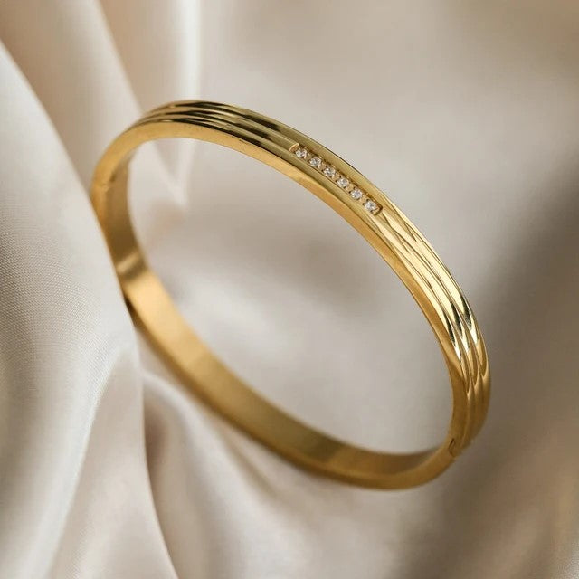 B-55 – 18k Gold Plated Stainless Steel Tarnish Free Waterproof Female Jewellery