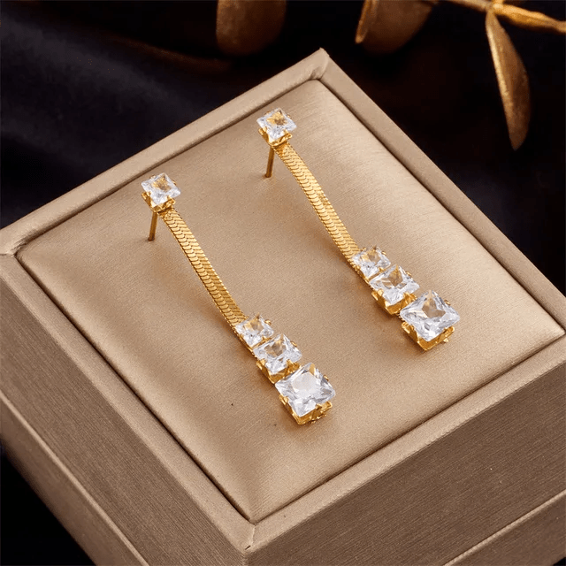 JS-17 – WHITE – 18k Gold Plated Stainless Steel Tarnish Free Waterproof Female Jewellery