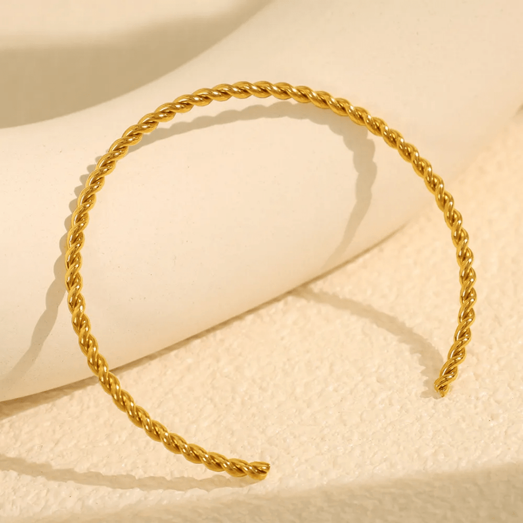 B-100 – 18k Gold Plated Stainless Steel Tarnish Free Waterproof Female bracelet