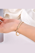 B-104 – 18k Gold Plated Stainless Steel Tarnish Free Waterproof Female Jewellery