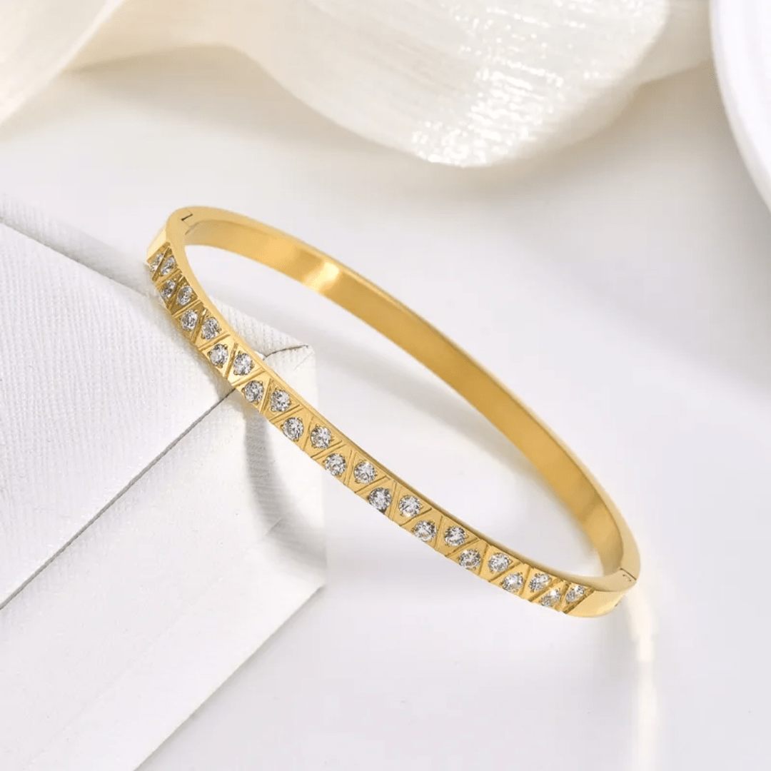 B-104 – 18k Gold Plated Stainless Steel Tarnish Free Waterproof Female Jewellery