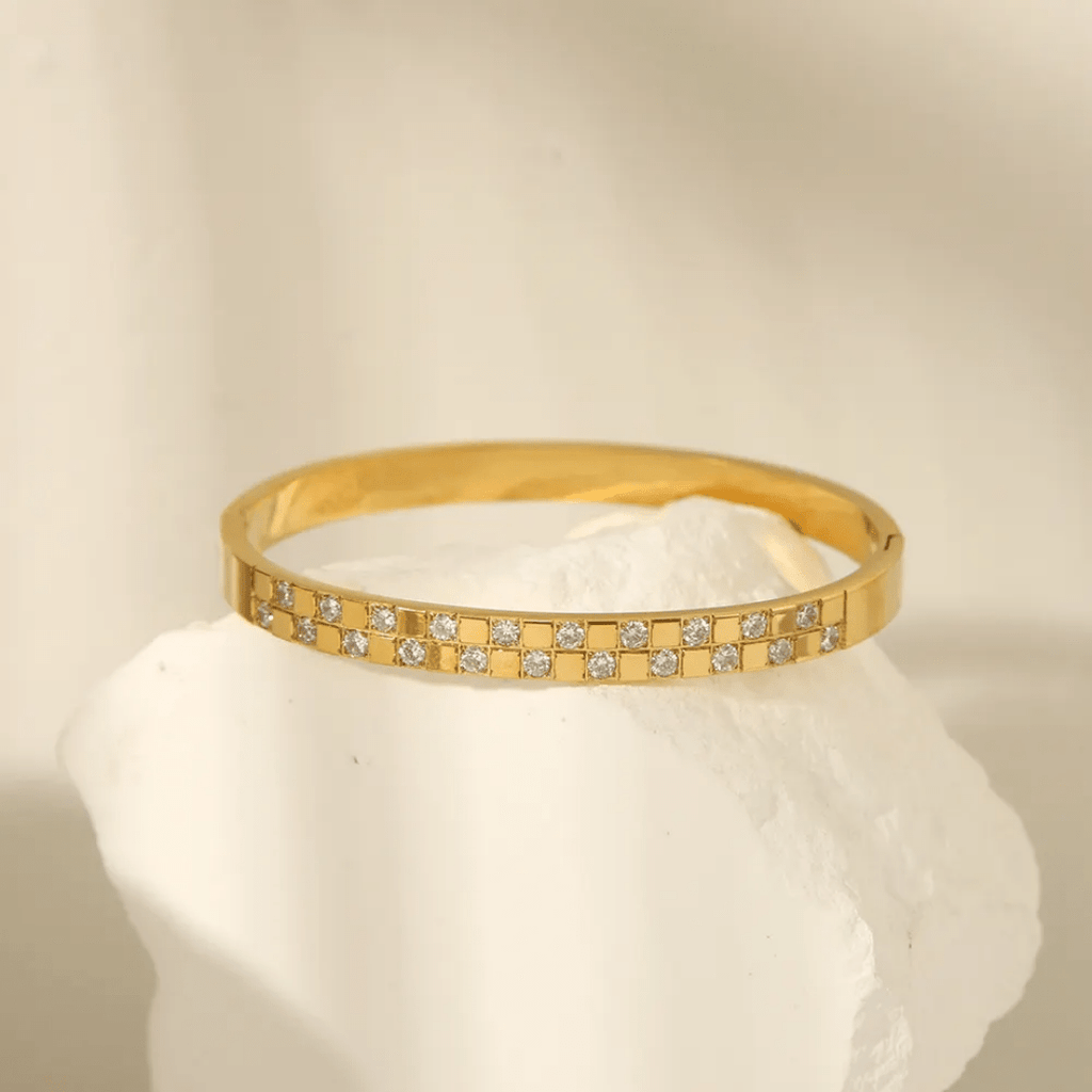 B-102 – 18k Gold Plated Stainless Steel Tarnish Free Waterproof Female Jewellery