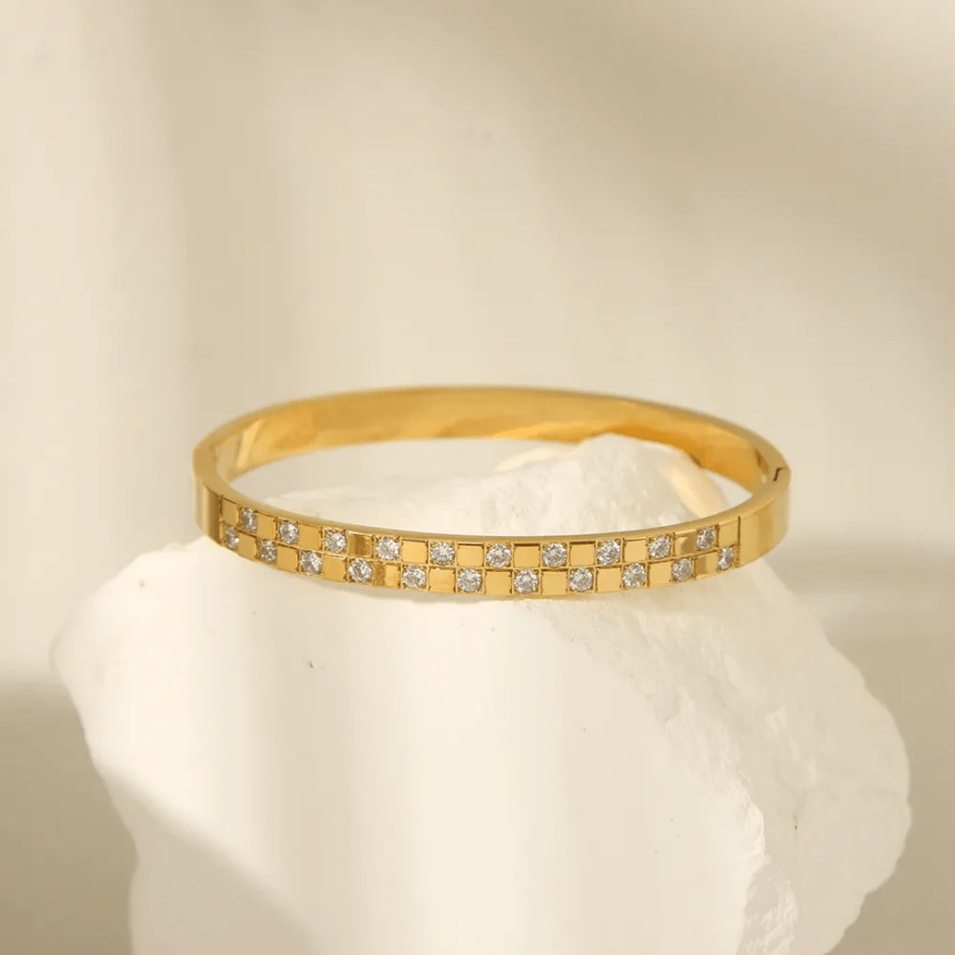 B-102 – 18k Gold Plated Stainless Steel Tarnish Free Waterproof Female Jewellery