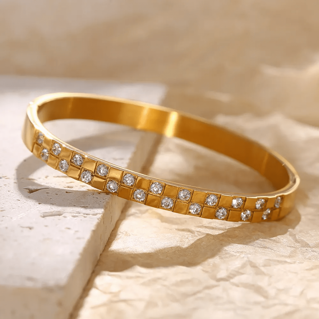 B-102 – 18k Gold Plated Stainless Steel Tarnish Free Waterproof Female Jewellery