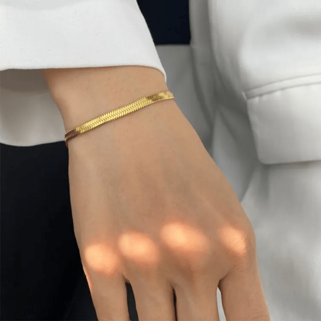 B-107-18k Gold Plated Stainless Steel Tarnish Free Waterproof Female Jewellery