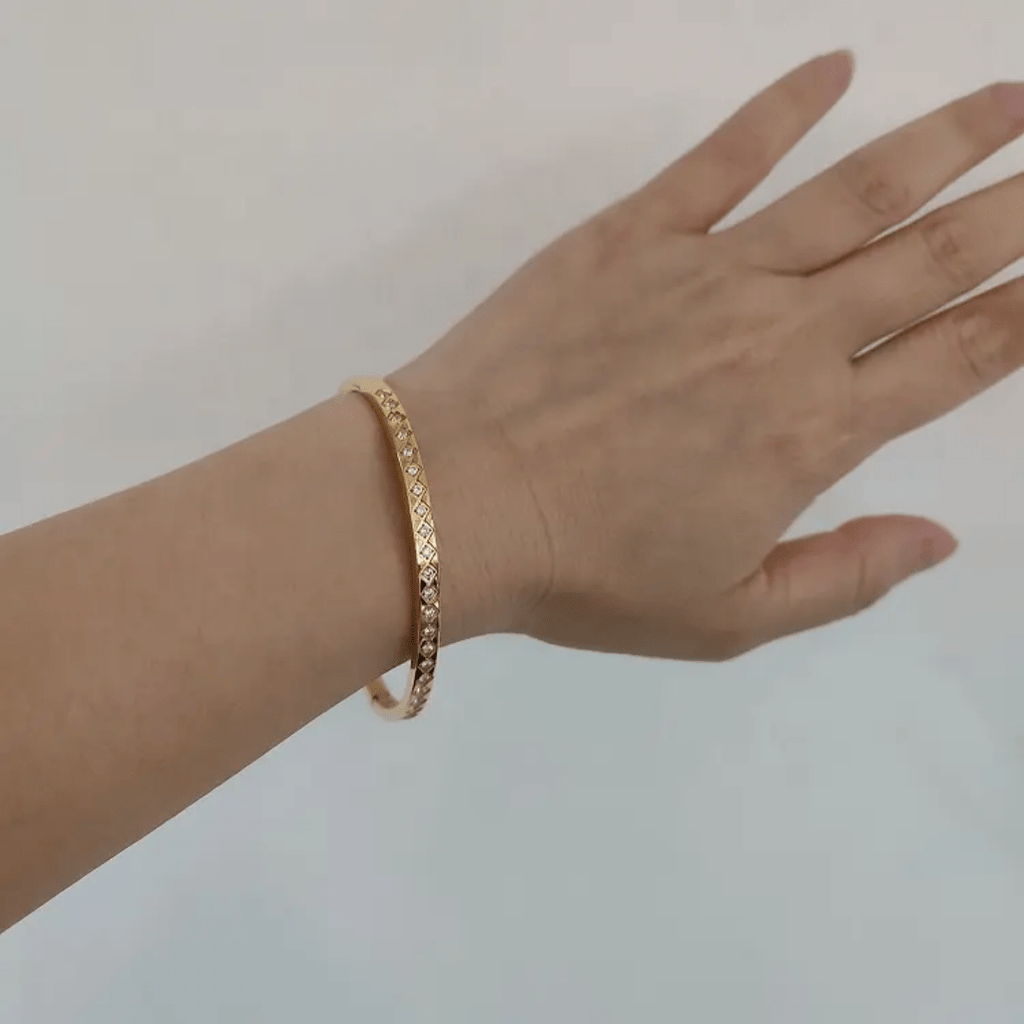 B-109- 18k Gold Plated Stainless Steel Tarnish Free Waterproof Female Jewellery