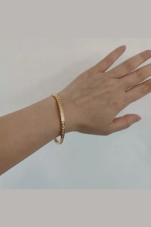 B-109- 18k Gold Plated Stainless Steel Tarnish Free Waterproof Female Jewellery