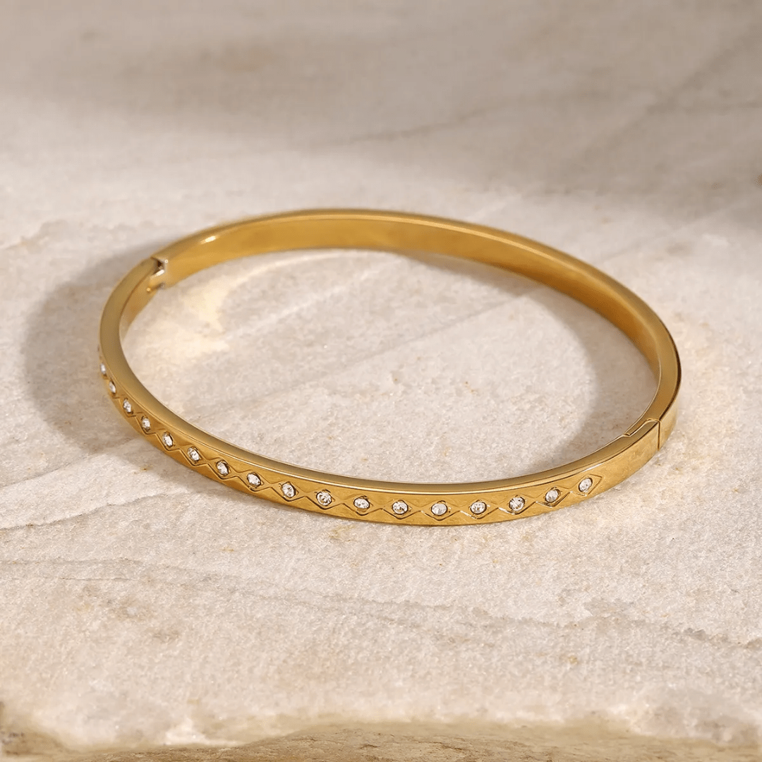 B-109- 18k Gold Plated Stainless Steel Tarnish Free Waterproof Female Jewellery