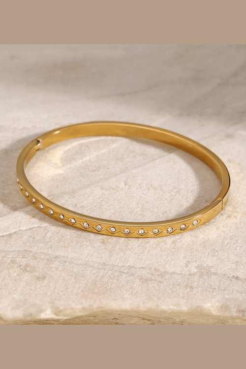 B-109- 18k Gold Plated Stainless Steel Tarnish Free Waterproof Female Jewellery