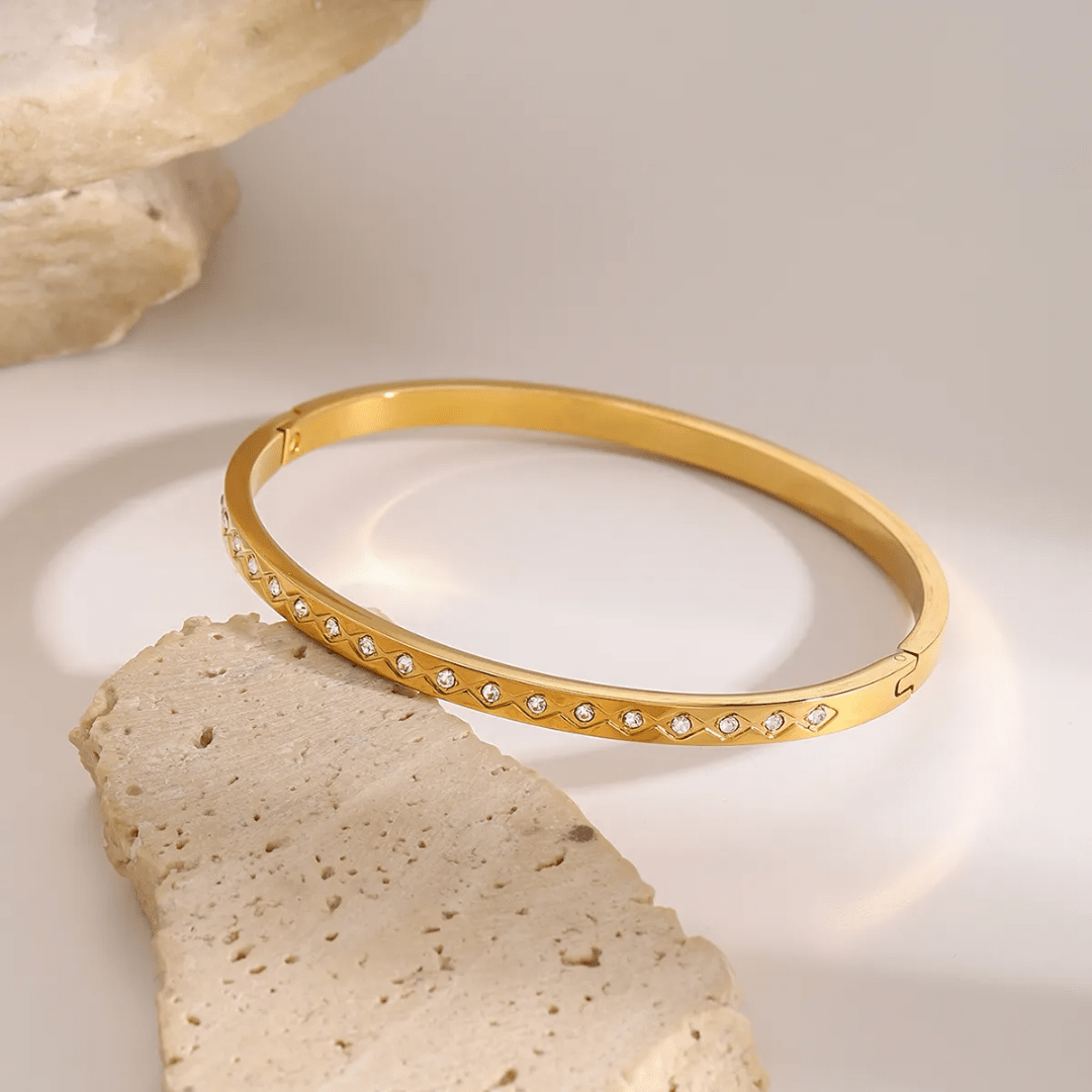 B-109- 18k Gold Plated Stainless Steel Tarnish Free Waterproof Female Jewellery