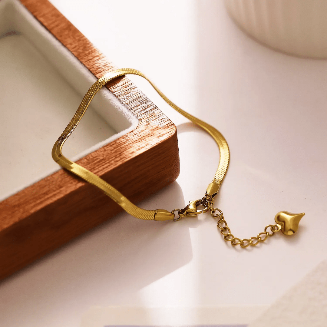 B-107-18k Gold Plated Stainless Steel Tarnish Free Waterproof Female Jewellery