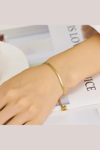 B-107-18k Gold Plated Stainless Steel Tarnish Free Waterproof Female Jewellery