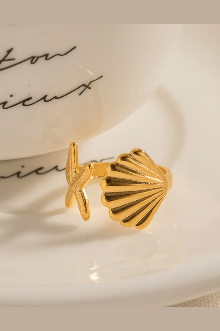 Shell 18k Gold Plated ring