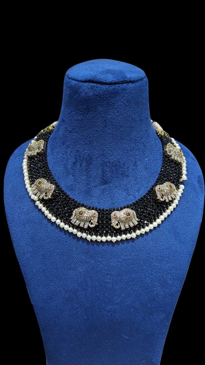 Anahita necklace