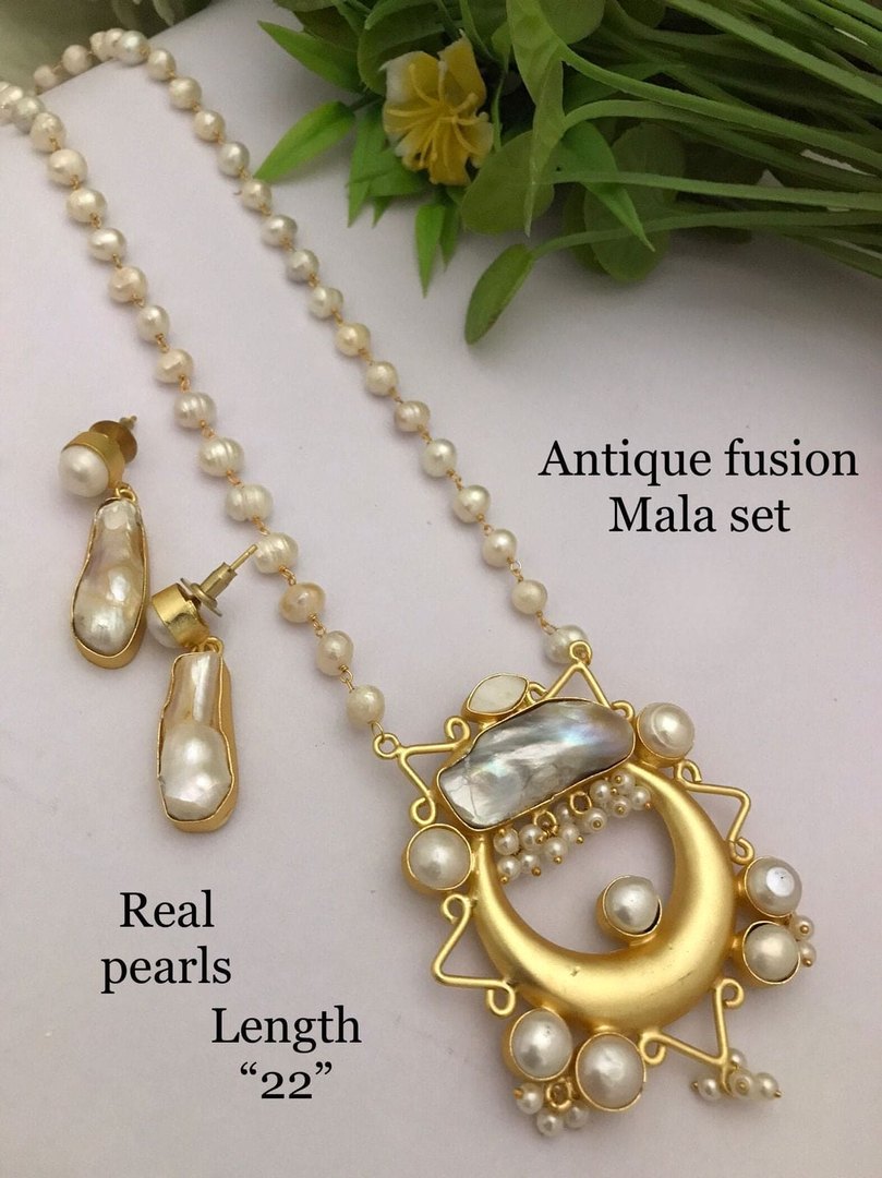 Bandhura real pearl set