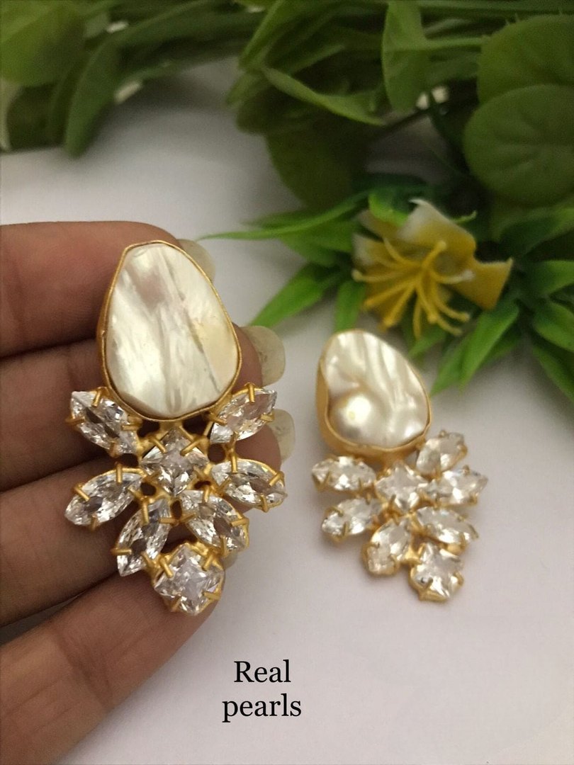 Hanshikha Real pearl Earrings