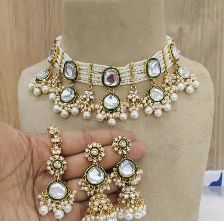 Dakshaja kundan set