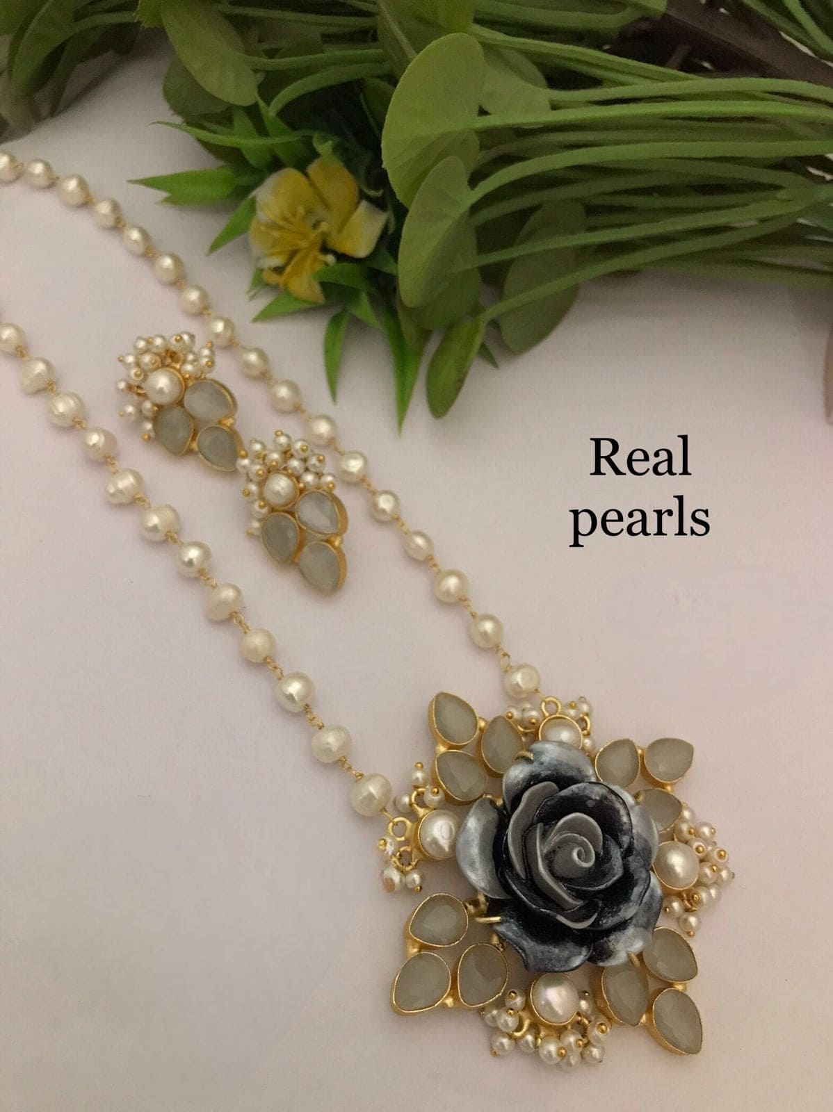 Aurelia real pearl sets
