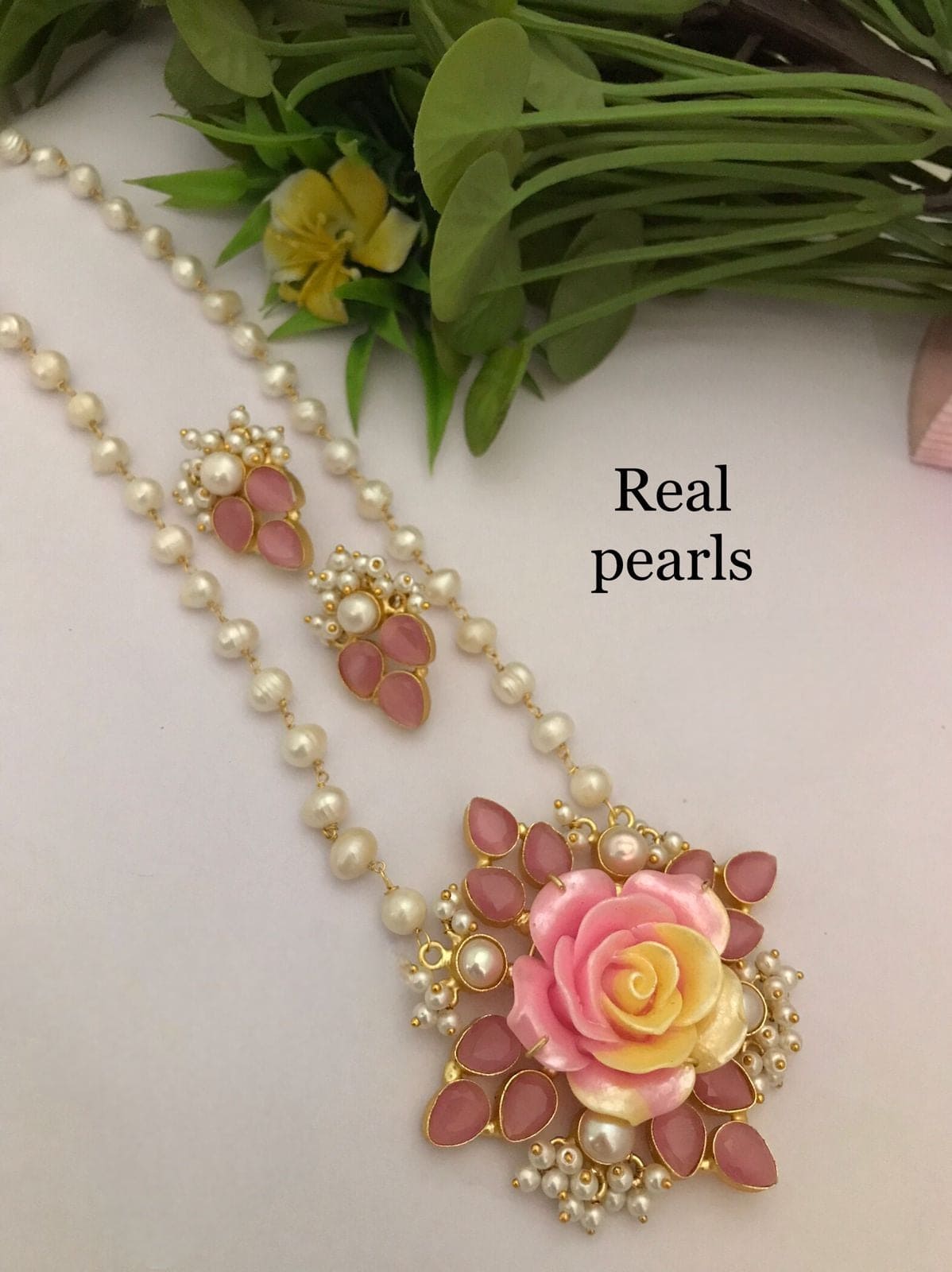 Aurelia real pearl sets