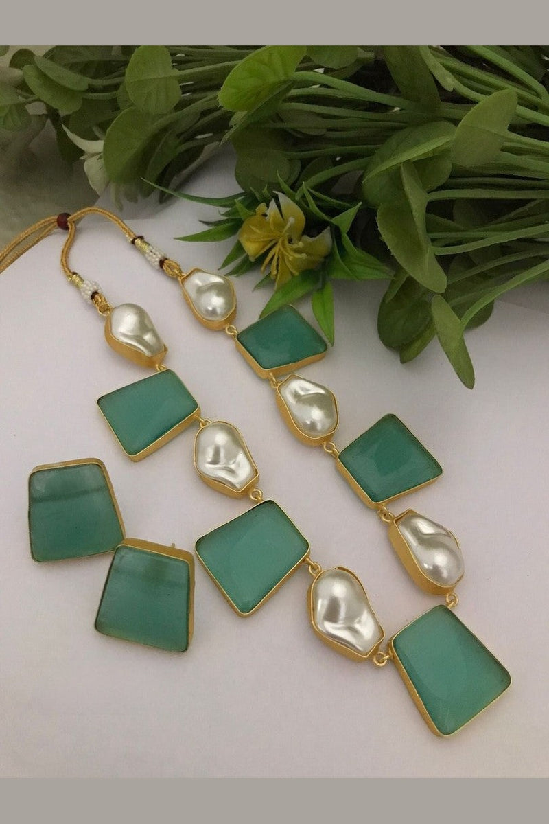 Sulochna real pearl set