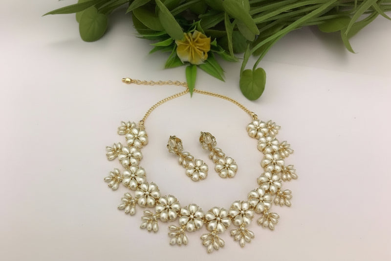 Real Pearl Gaurangi Flower Design Sleek Set - Aganya Kreation