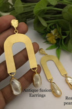 Ceria real peal earrings