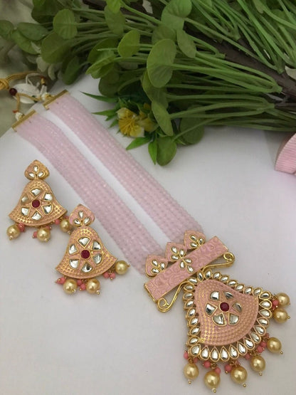 Menka kundan set