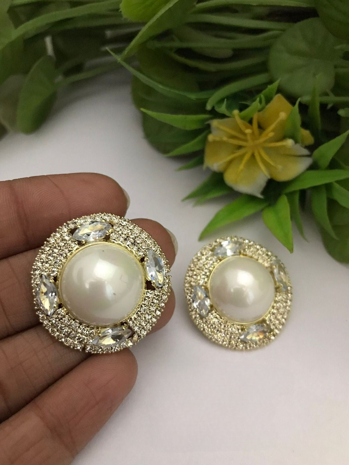 Sukriti ad pearl earrings